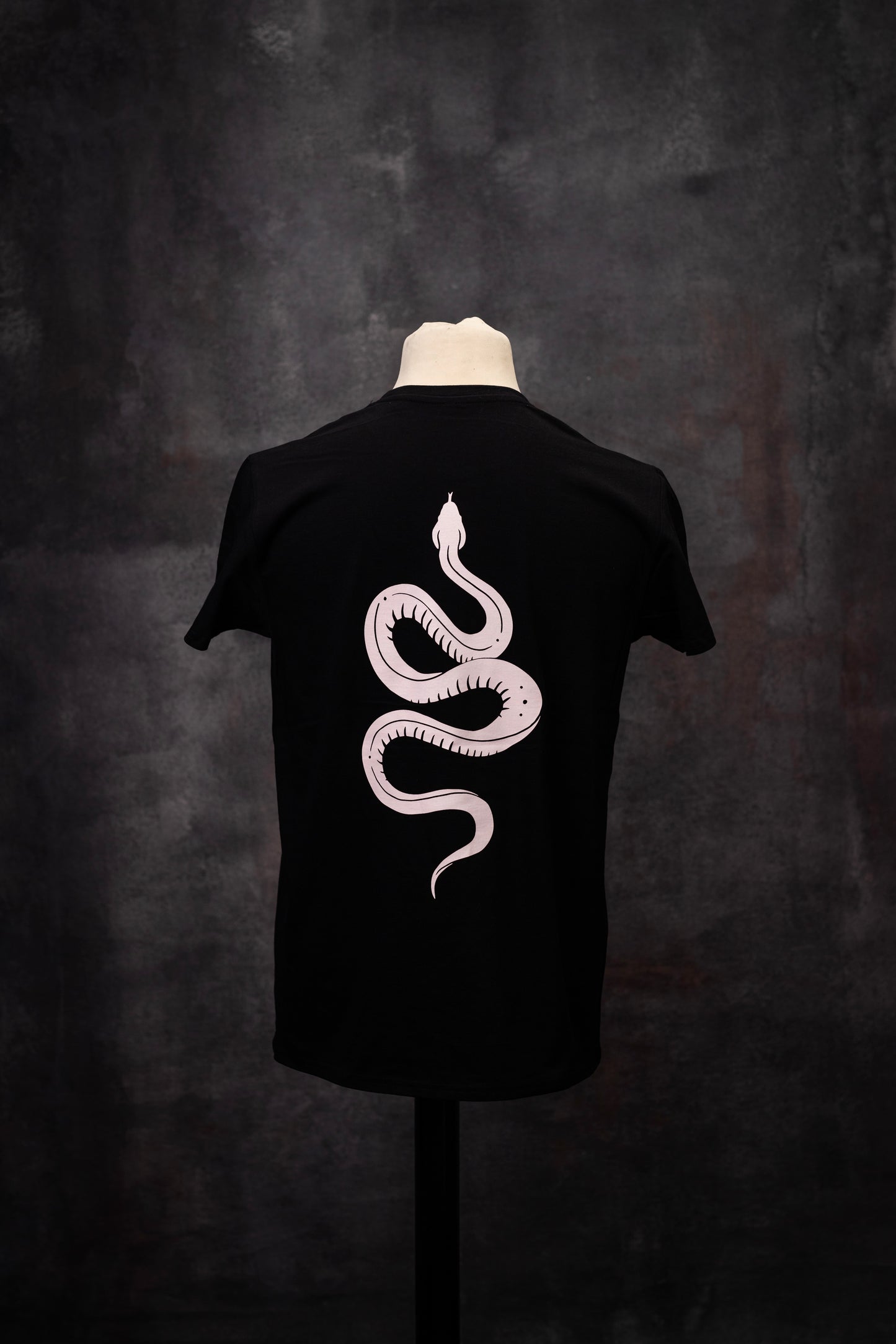 Rioghan - t-shirt black